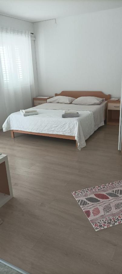 Feel Good Apartment Banjol Eksteriør bilde